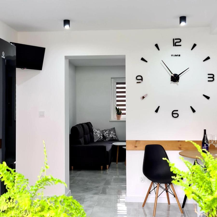 Apartament Przy Rondzie Klodzko Bagian luar foto